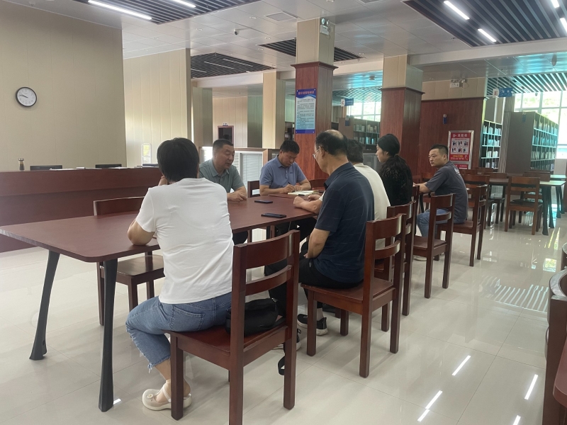 优化馆藏焕新貌，师生同心筑书香——我校图书馆老旧图书下架工作有序推进